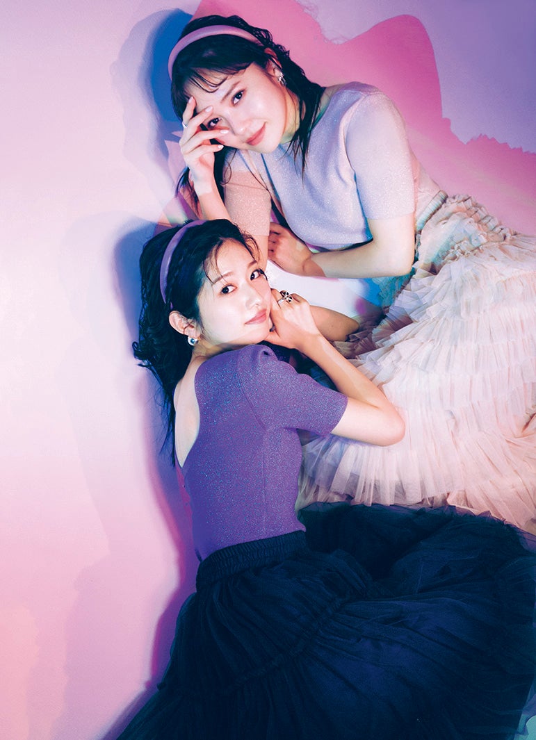 加藤史帆、小室安未（画像提供：小学館）