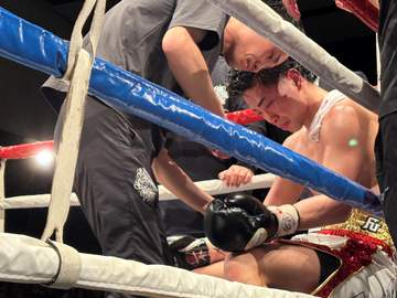 国本陸まさかの7回KO負けで王座陥落 ショック隠せず「ここまでやなと思う。（世界は）絶対無理」