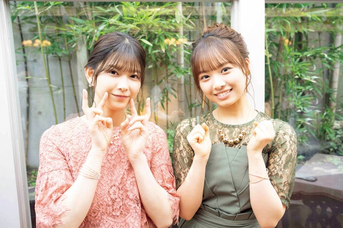 渡邉理佐、濱岸ひより(画像提供:光文社)