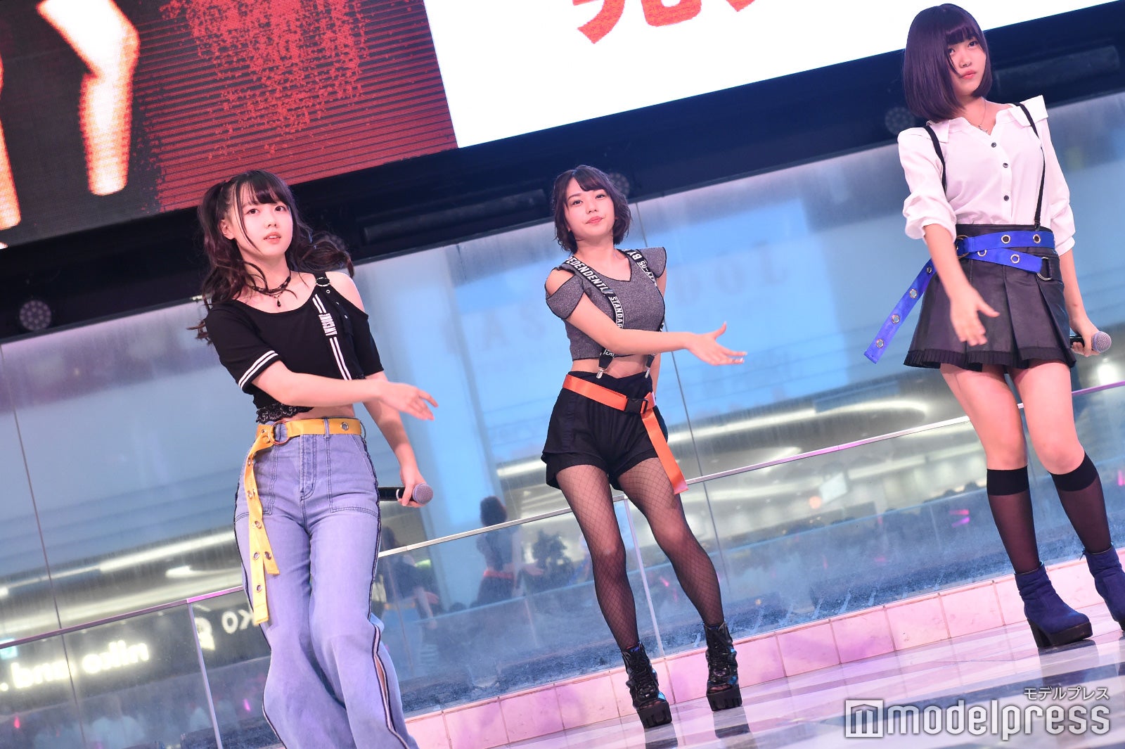 シュークリームロケッツ（左から：松本ももな、長月翠、小澤愛実）（C）モデルプレス