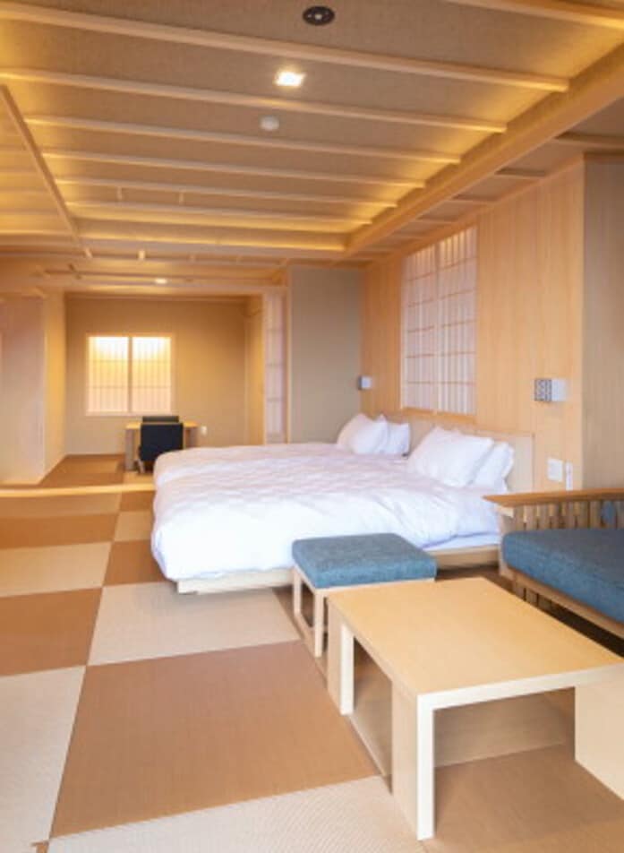 畳敷きで二間続きの『みやび』