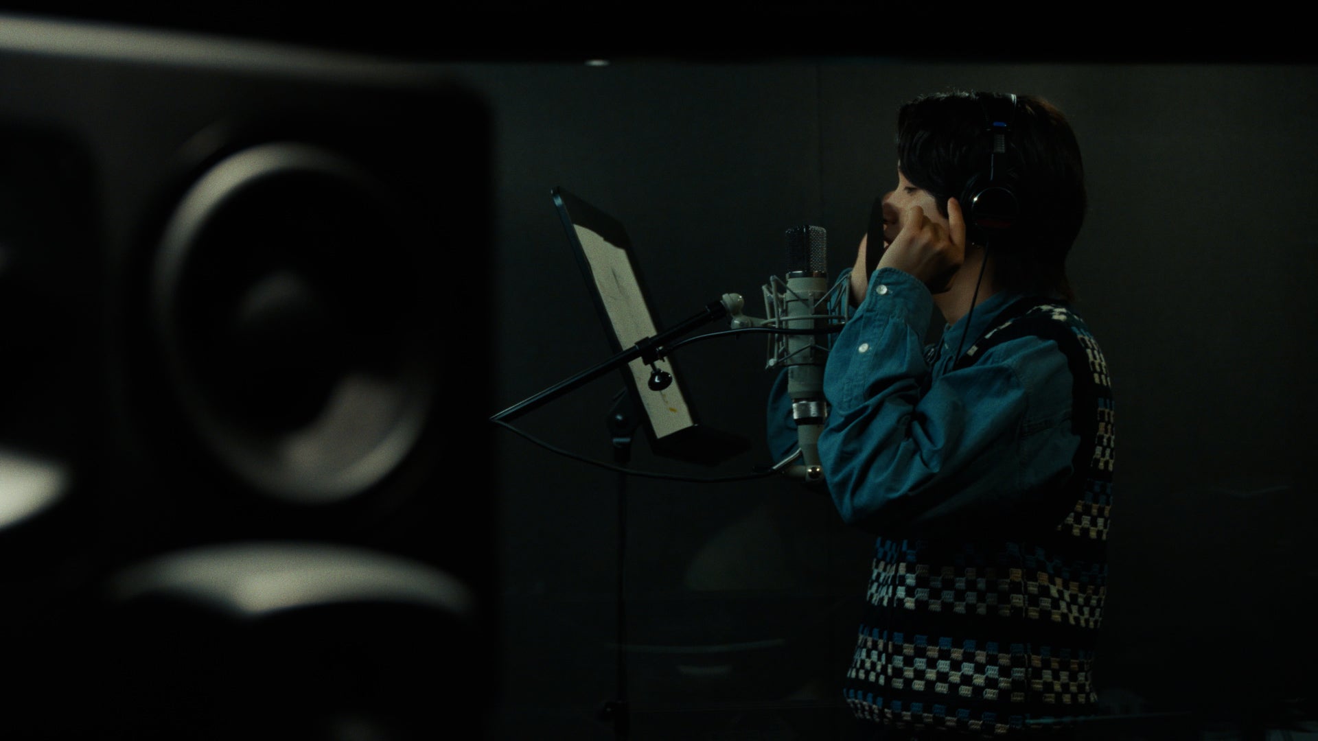 新WEBムービー「サン生と楽曲作ったよ」篇より（提供写真）