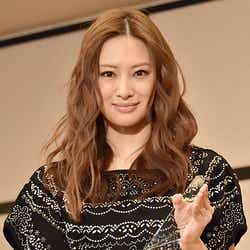 モデルプレス - 北川景子、報道陣の質問攻めにタジタジ「これくらいで勘弁して下さい」