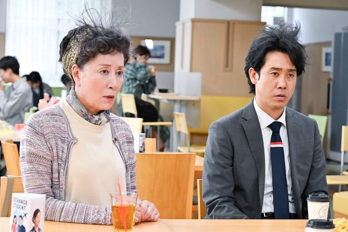 高畑淳子、大泉洋「ちょっとだけエスパー」第6話(C)テレビ朝日