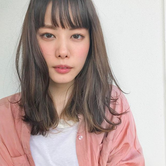 30代に似合う簡単前髪アレンジ特集 大人に映えるスタイルで毎日の雰囲気を変えよう モデルプレス