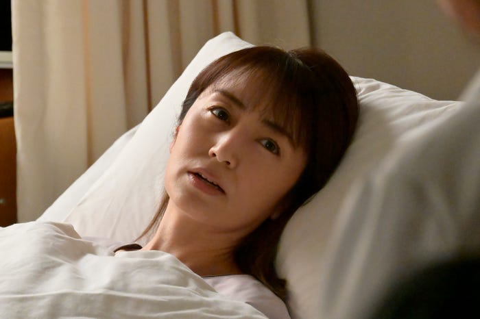 矢田亜希子「祈りのカルテ 研修医の謎解き診察記録」第3話より(C)日本テレビ