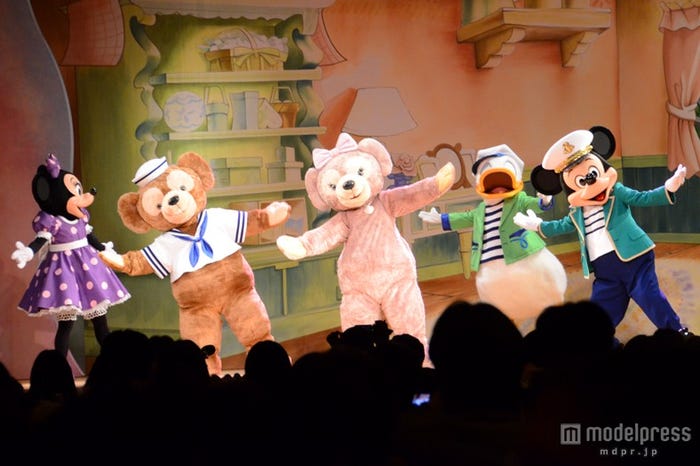 初登場したシェリーメイ(中央)