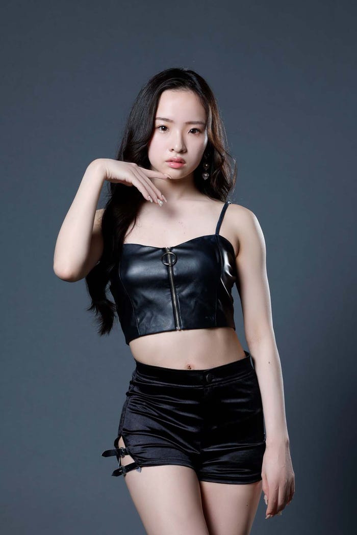 大鷹りか「Dark Idol」(C)ABEMA