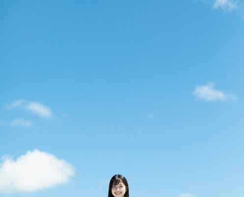 櫻坂46大園玲、ノースリーブで眩しい笑顔「週マガ」初ソロ表紙