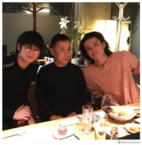 岡村隆史、綾野剛＆小栗旬との豪華3ショット披露「最高すぎる」「両手に花」と注目集まる