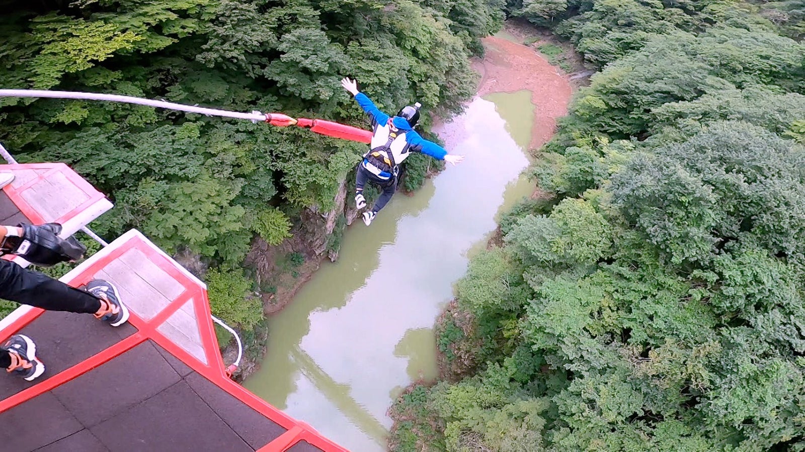 JO1／「JO1 HOUSE」（C）LAPONE ENTERTAINMENT