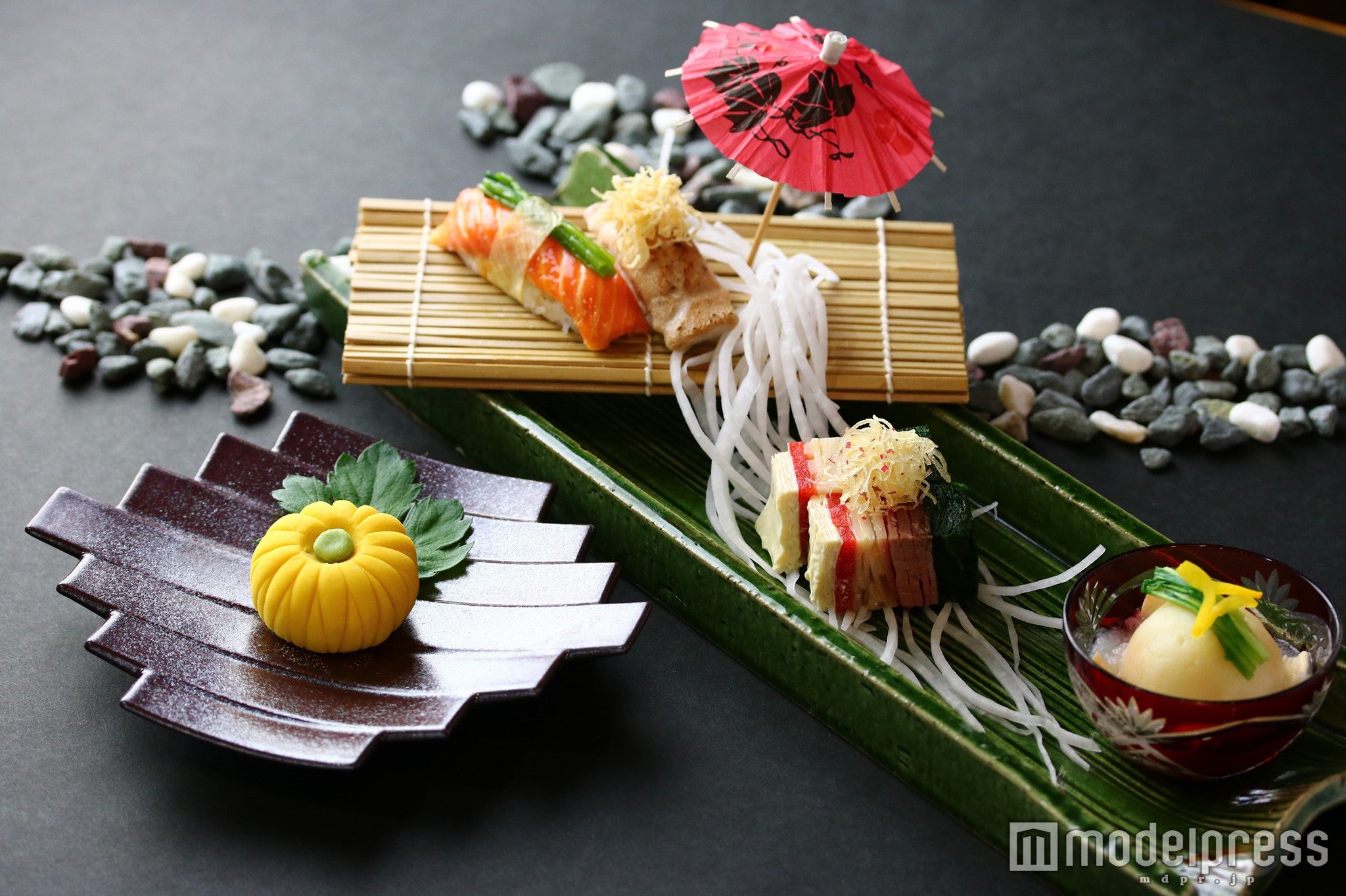 豪華な愛犬用夕食／画像提供：ベリークルーズ