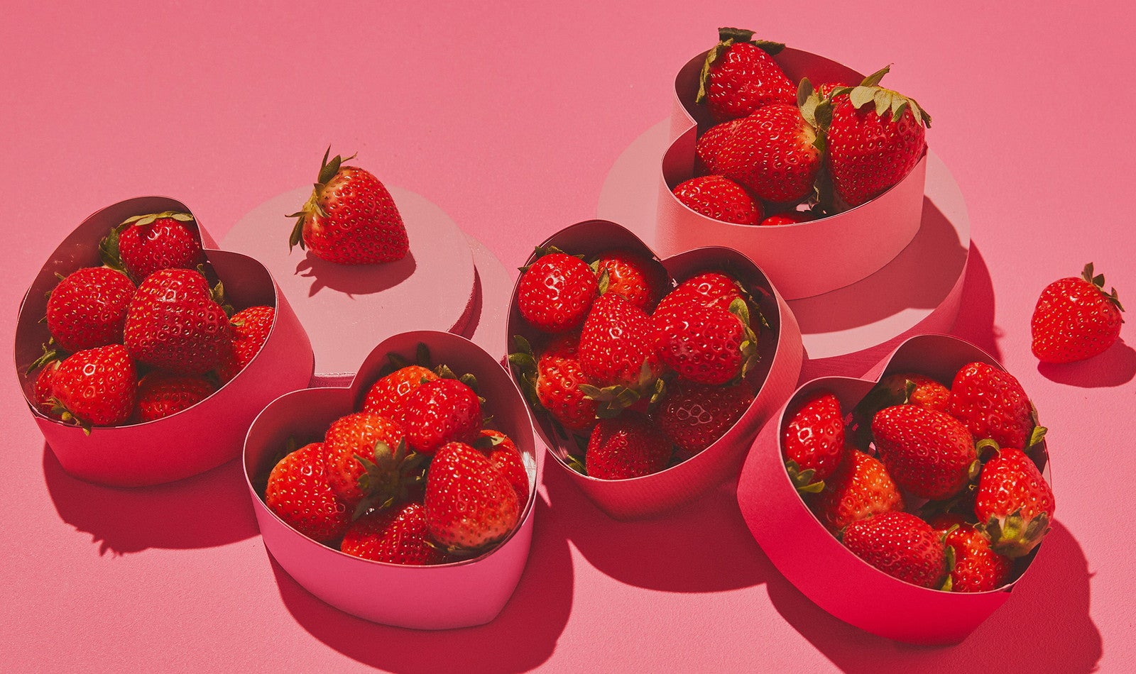 ストロベリーアフタヌーンスイーツビュッフェ ～ときめきいちご狩り～／提供画像