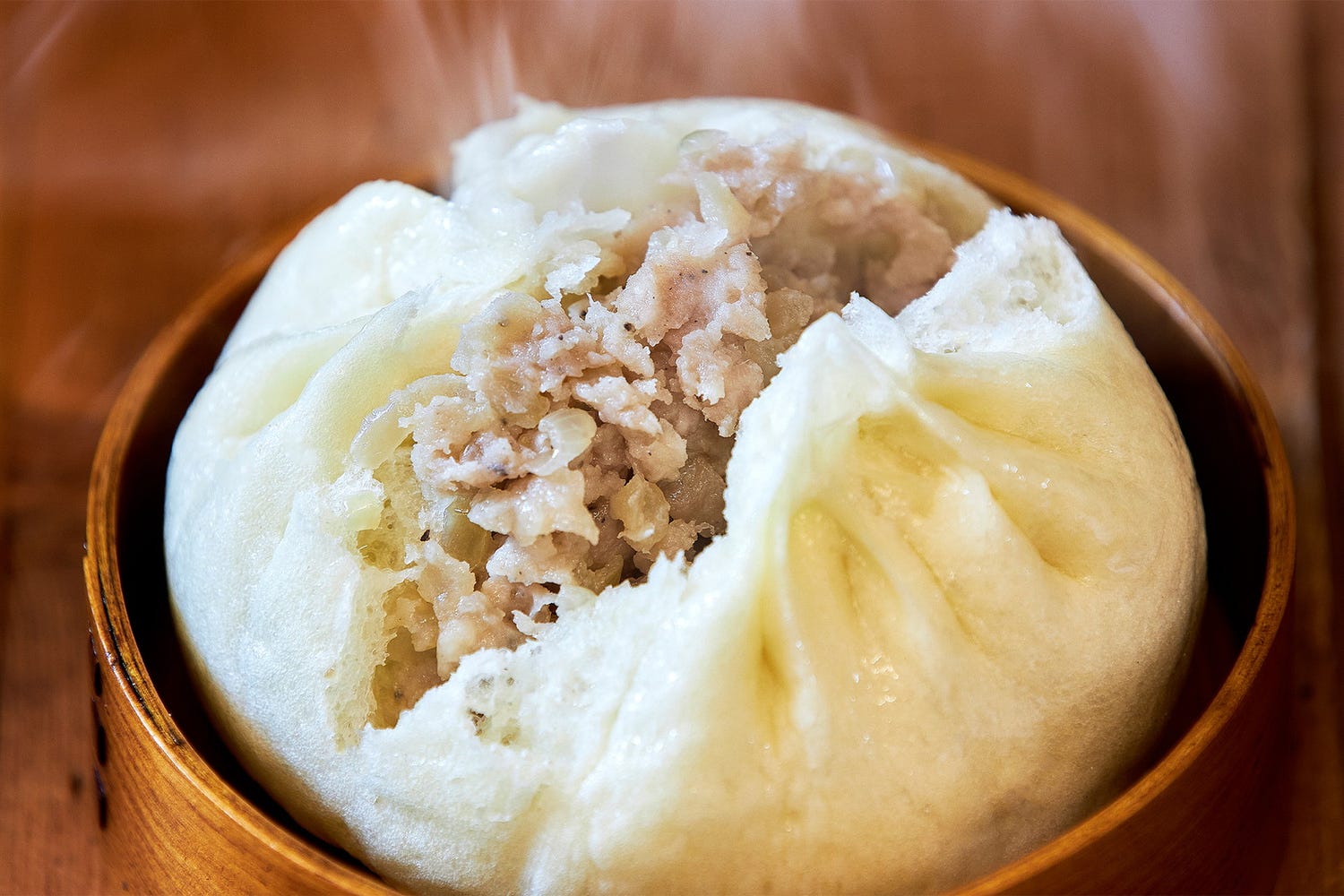 豚饅専門店「羅家 東京豚饅」新宿駅に誕生 大阪名物「551 蓬莱」創業者の味を再現