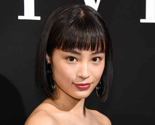 広瀬すず、胸元SEXY大人の色気でパリを魅了 美ボディに視線釘づけ