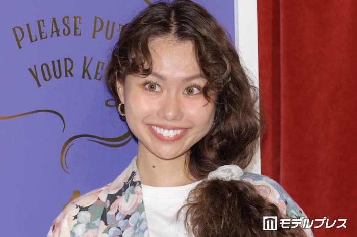 peco、ミニスカで子どもと映画へ「公園に行くかもしれないのに」「目のやり場に困る」批判受けていた