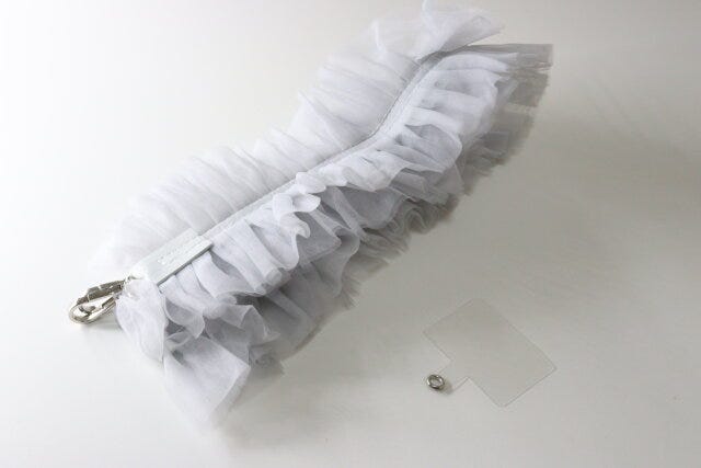 ダイソー ショルダーストラップ(チュール、シート付き) ダイソーの可愛いショルダーストラップ(チュール、シート付き)