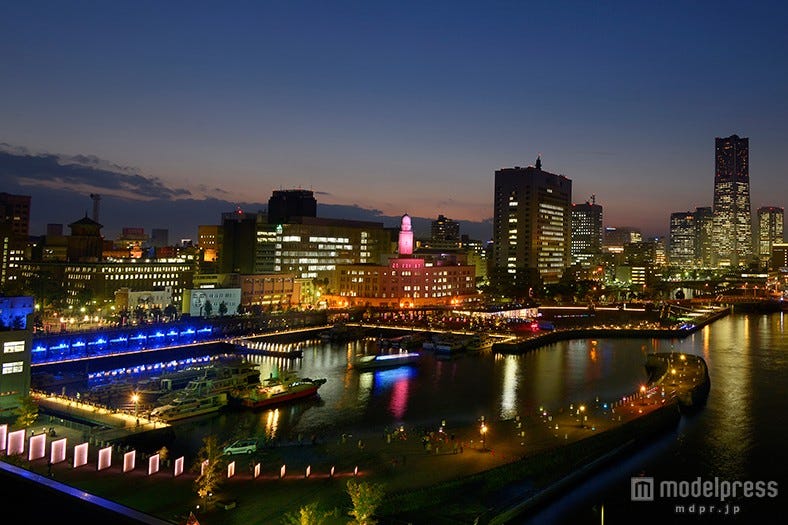 “もうひとつの横浜夜景”を創る光の祭典 多彩なアートが町をライトアップ