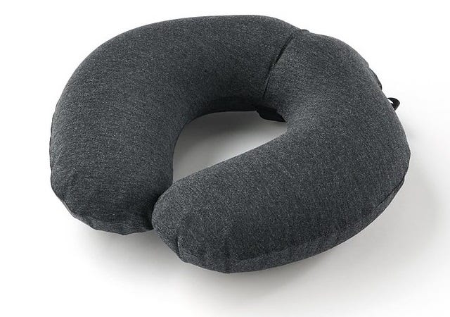 無印良品　ふうっとふくらむネッククッション
