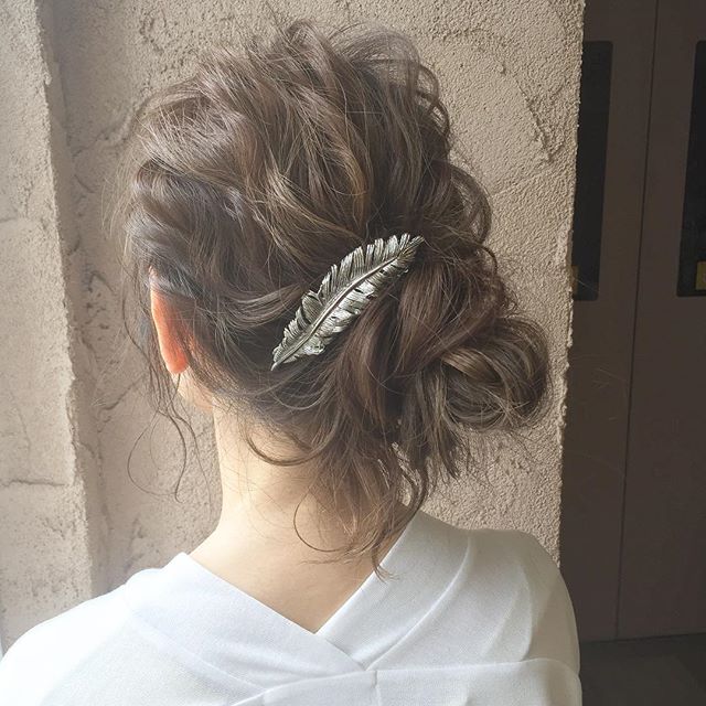 お団子 ヘアアクセの簡単アレンジ特集 印象を変えてこなれ感を出そう モデルプレス