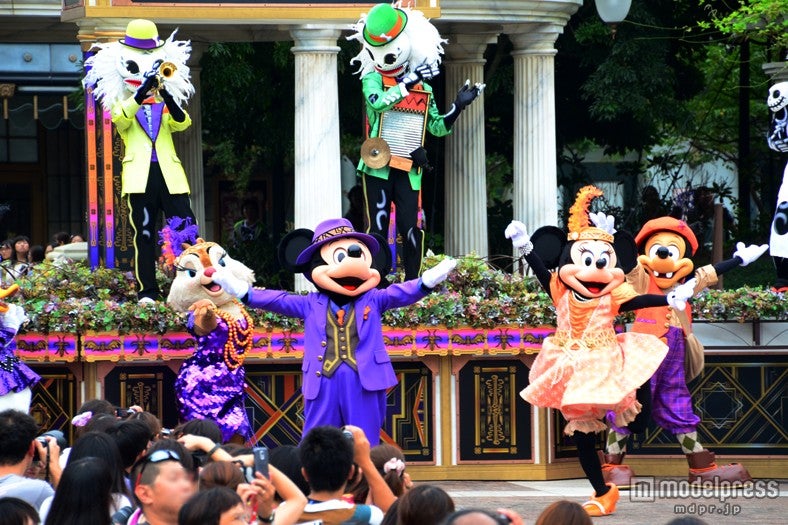 「ニューヨーク・ハロウィーン・フォリーズ」クラリス、ミッキー、ミニー、マックス