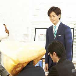 松坂桃李/新CM「息顔(いきがお)」編メイキングショット