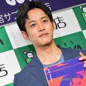 松本穂香 松坂桃李 そろって照れ キスシーン裏側で優しいフォロー モデルプレス 松本穂香 松坂桃李 そろって照れ キスシーン裏側で優しいフォロー モデルプレス