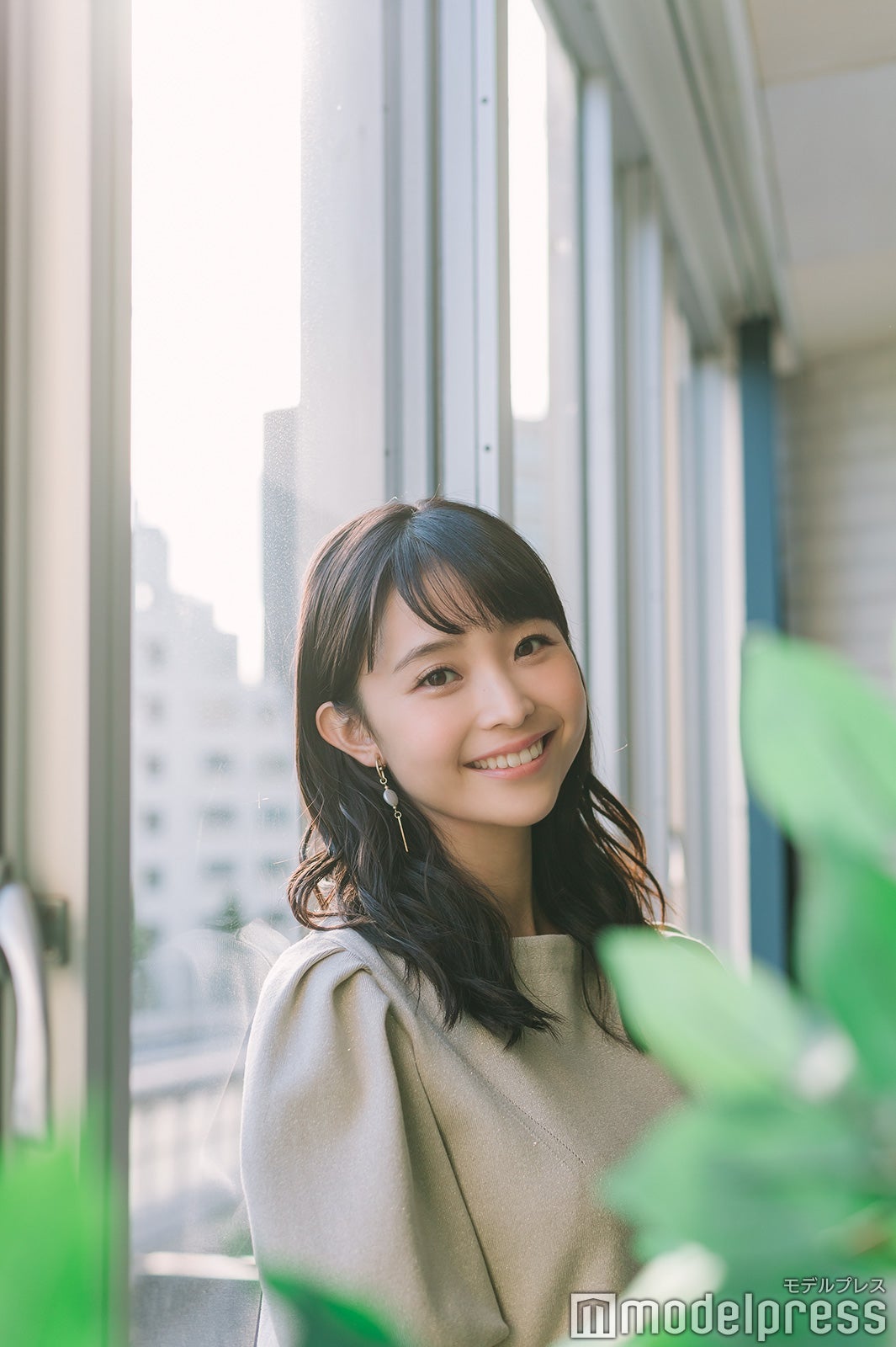 渡邊渚アナ“5つの法則”ヘアメイク・ファッション・会話術
