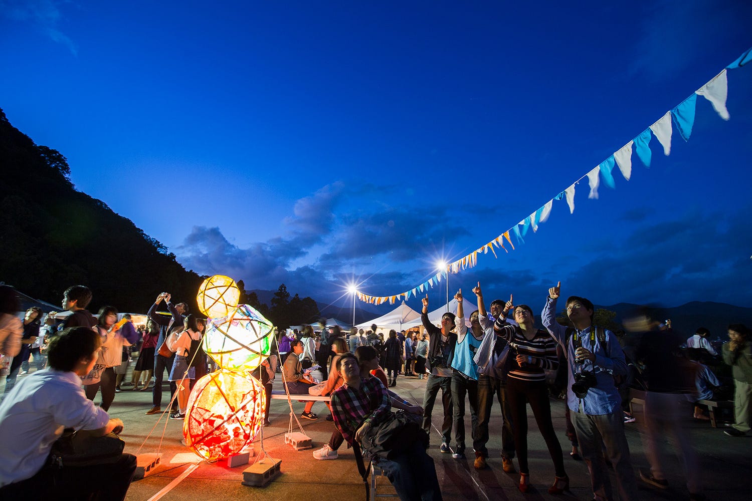 京都で星空鑑賞&宇宙体験「宙フェス」SNS映え屋形船に揺られグルメを堪能