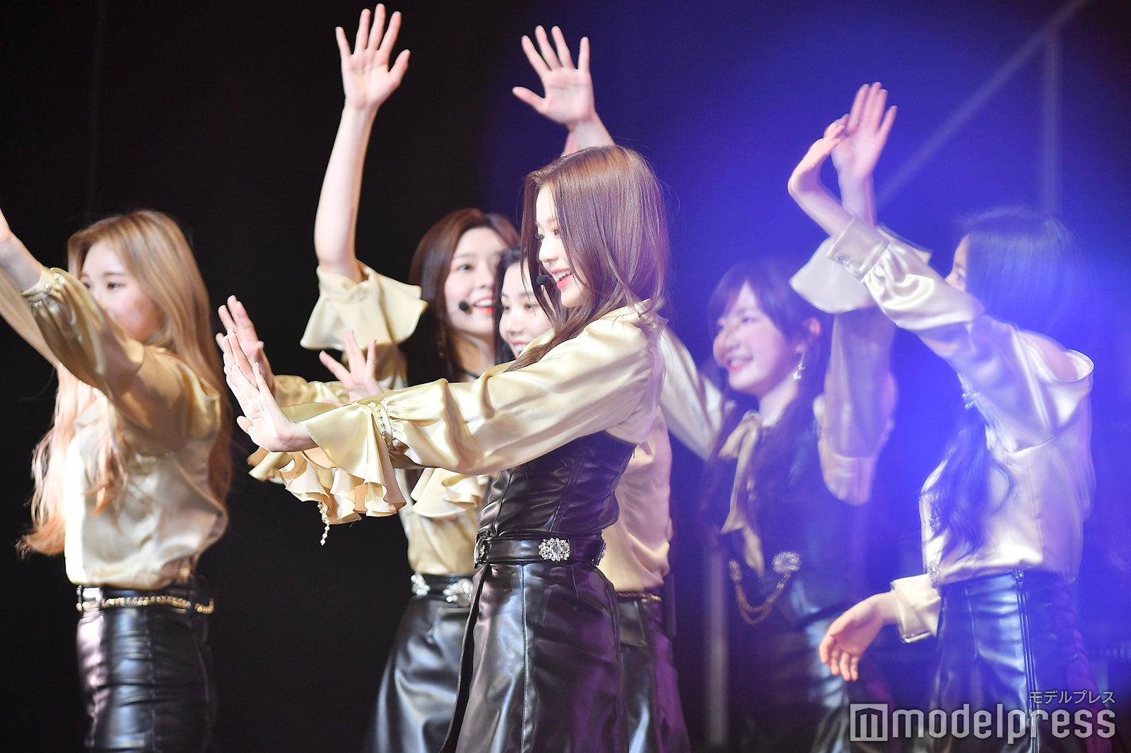 IZ*ONE （C）モデルプレス