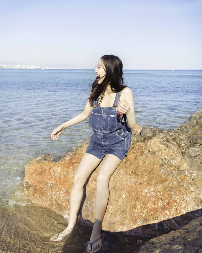 新木優子/写真集「ガールフレンド」より(提供写真)