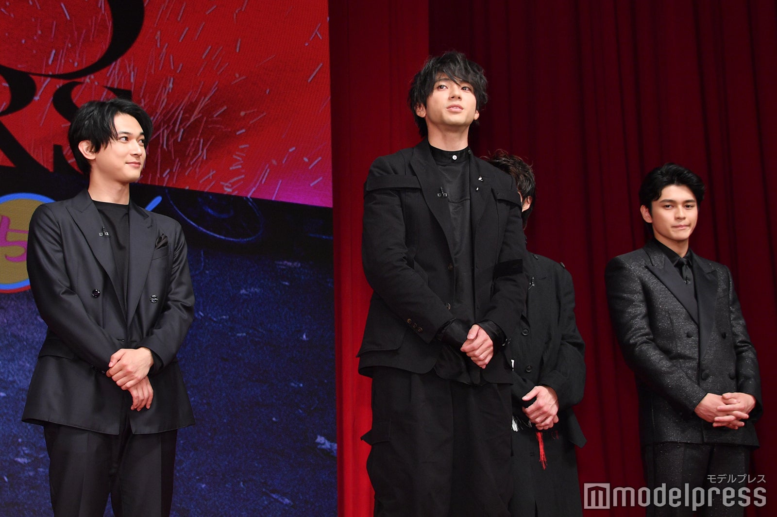 中央：山田裕貴（C）モデルプレス
