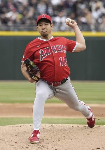 菊池雄星がまさかの2イニング連続被弾 初回ジャッジに衝撃先制2ランを被弾 わずか7球で2失点→二回にも2ラン浴びる