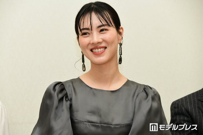 元CanCamモデル安座間美優、ウエディングフォトに反響「和装もドレス姿も素敵」「息を飲むほどの美しさ」