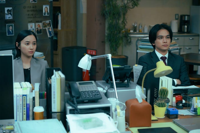 堀田真由、北村匠海「アンチヒーロー」第7話より(C)TBS