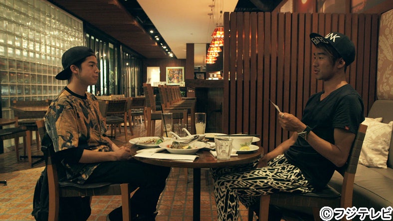 菅谷哲也、湯川正人／「テラスハウス」6月23日放送回より