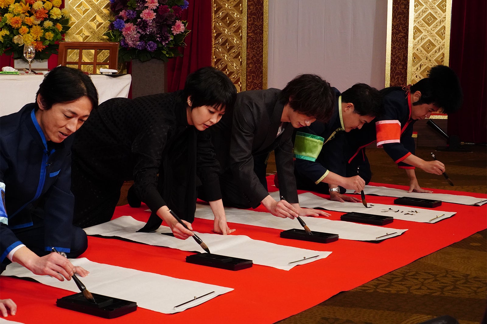 矢部浩之、松たか子、横浜流星、ノブ、岡村隆史（C）日本テレビ