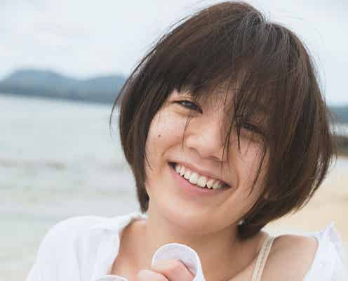 佐藤美希、すっぴん披露 美腹筋×ふっくらバストの水着ショットも