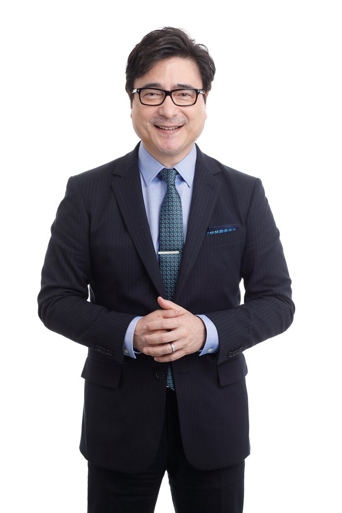 ジョン・カビラ(提供写真)