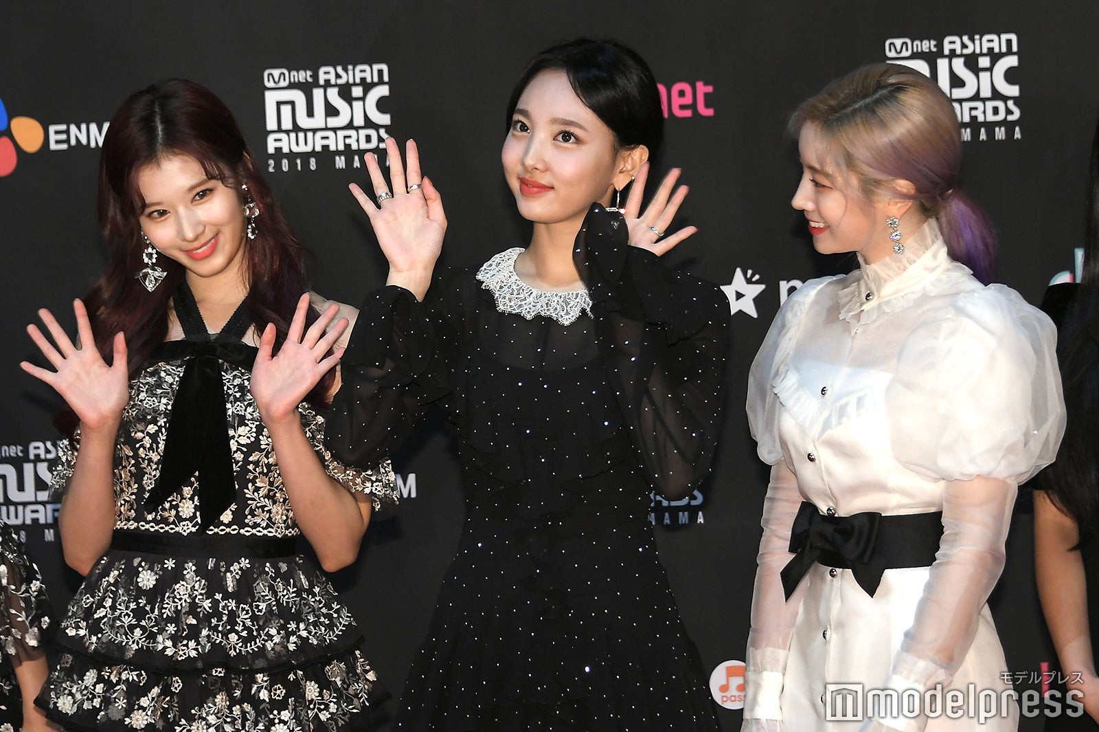 TWICE （C）モデルプレス