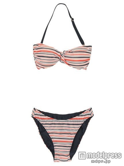 ボーダーリバーシブルビキニ「EGOIST」13,824円(税込)