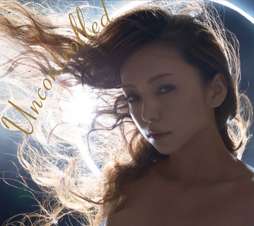 安室奈美恵「Uncontrolled」（6月27日発売）CD+DVD
