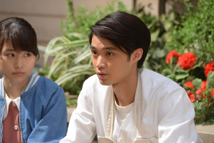 有村架純、磯村勇斗/連続テレビ小説「ひよっこ」より(C)NHK