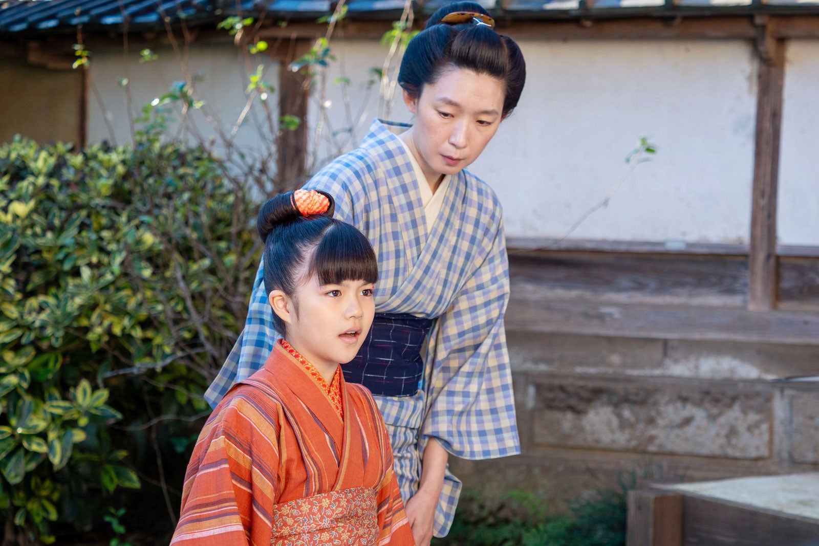 永瀬ゆずな、江口のりこ「あんぱん」第4話（C）NHK