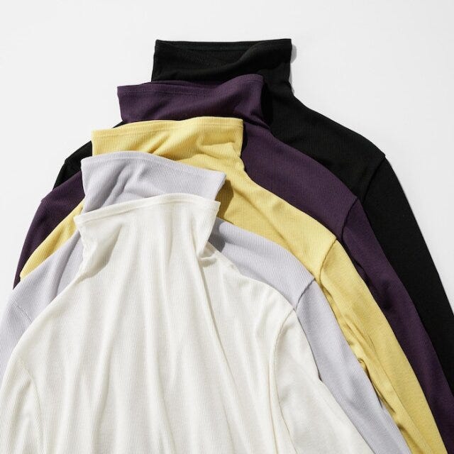 ユニクロ　シアージャージータートルネックT