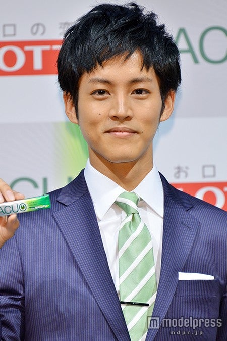 松坂桃李、ハプニング発生も爽やか対応