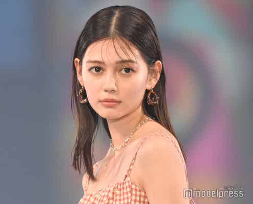 「ViVi」モデル・村上愛花、妹の早稲田大学卒業式駆けつけ2ショット公開「オーラがすごい」「姉妹そろって才色兼備」の声