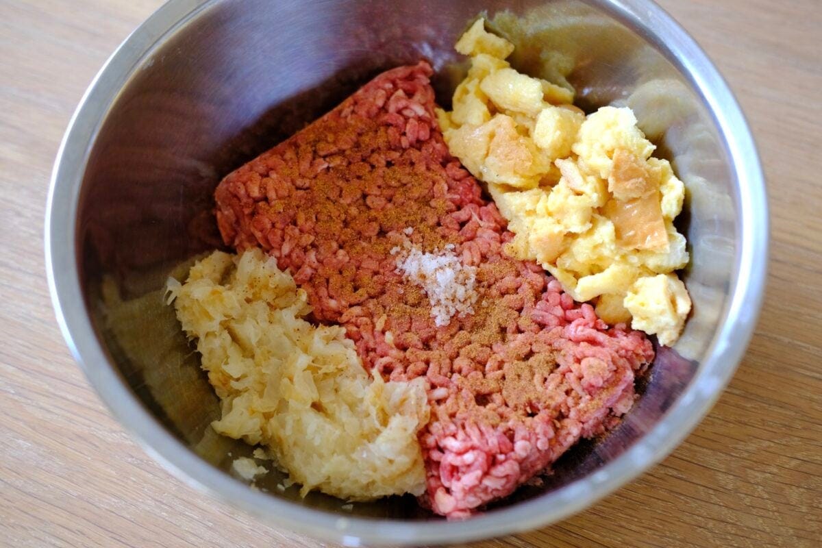 森山中・大島　トマトソースハンバーグ