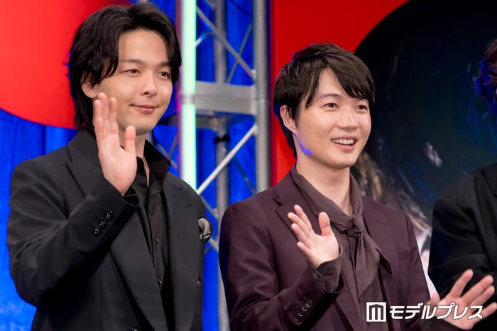 中村倫也、神木隆之介(C)モデルプレス