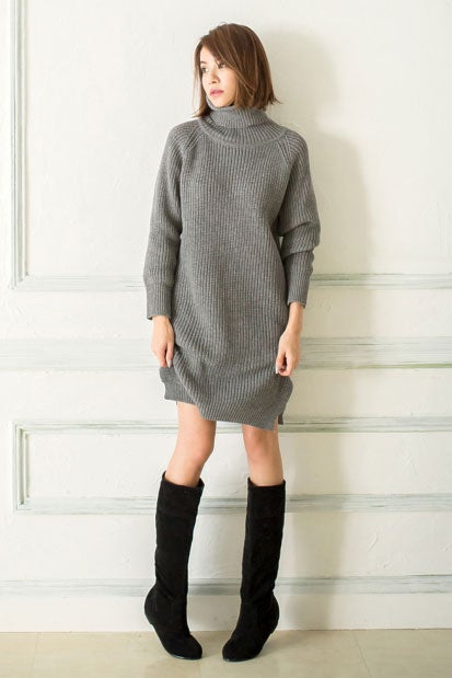タートルネックニットチュニックワンピース「Re:EDIT by GALSTAR」2,998円（税込）／画像提供：Re:EDIT by GALSTAR